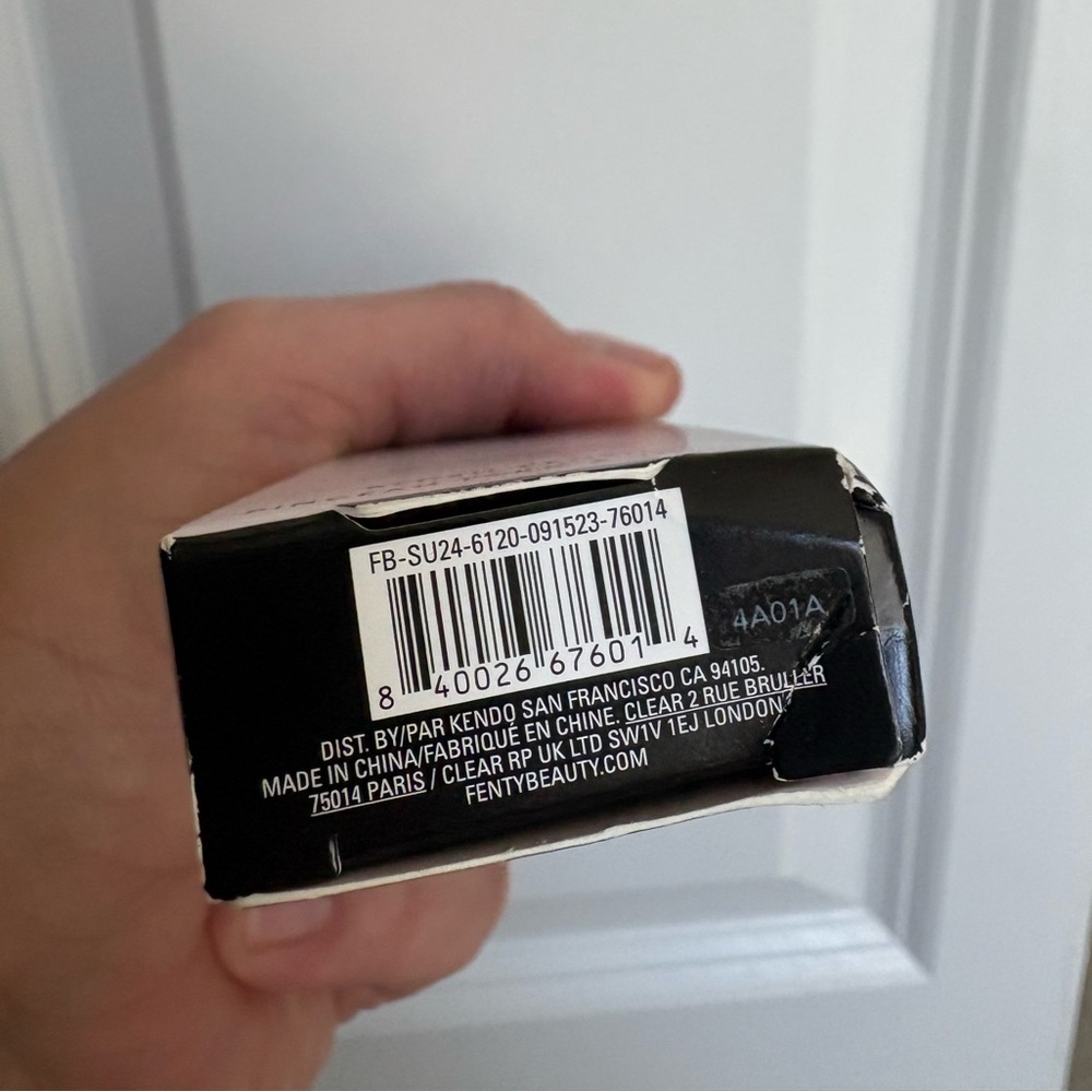 Fenty Beauty Blush Brush 155 Brand New and Factory Sealed. - Picture 6 of 6
